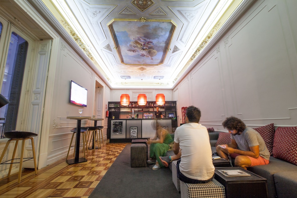 toc hostel and suites madrid