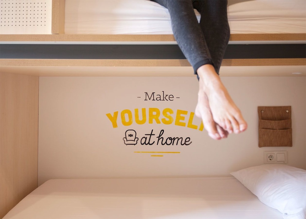 toc hostel and suites madrid