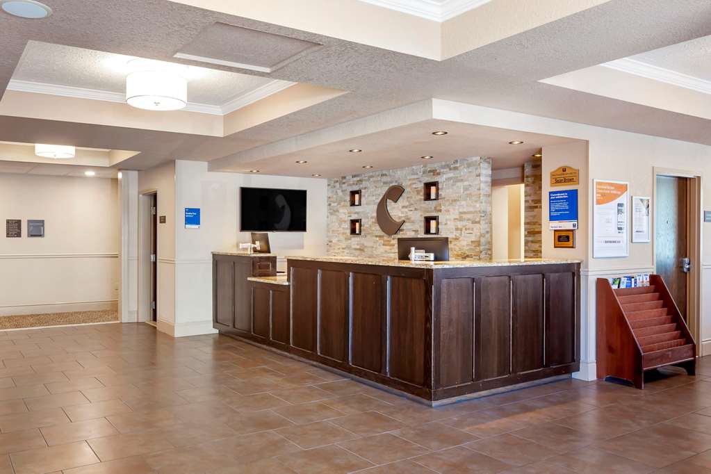 comfort inn and suites thousand islands harbour district