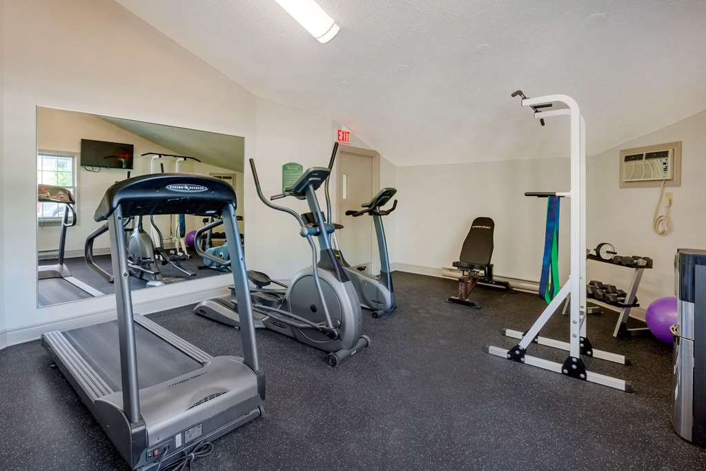 comfort inn and suites thousand islands harbour district