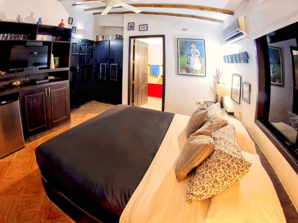 stevie wonderland hotel boutique
