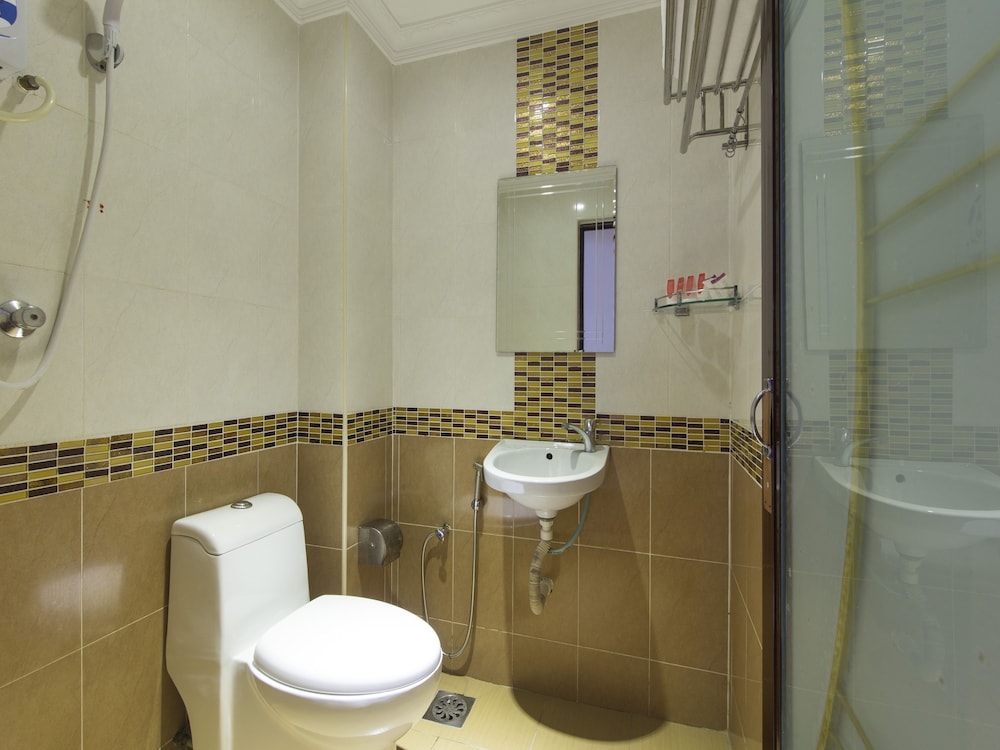 hotel o ghc near penang street art formerly queen city hotel