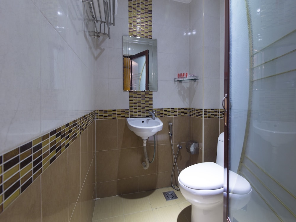 hotel o ghc near penang street art formerly queen city hotel