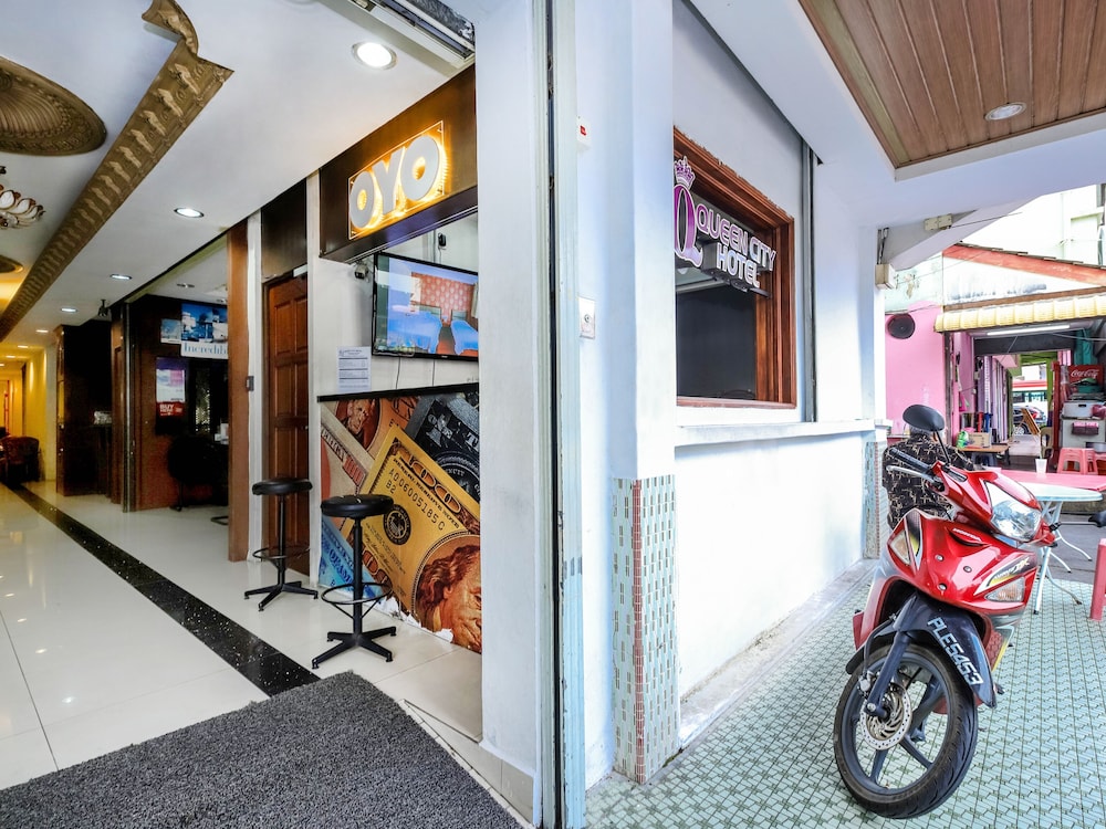 hotel o ghc near penang street art formerly queen city hotel