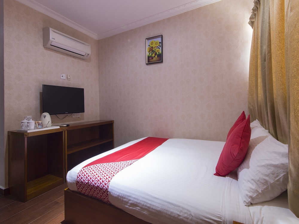 hotel o ghc near penang street art formerly queen city hotel