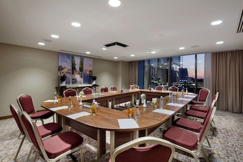 hilton garden inn istanbul beylikduzu