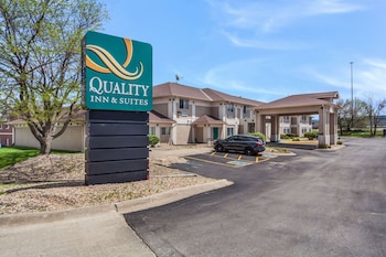 Quality Inn & Suites,Omaha>>Chalco,3 star
