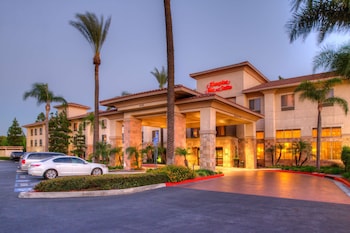 hampton inn and suites ontario