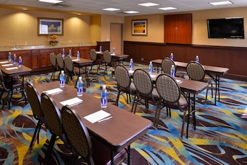 hampton inn and suites ontario