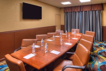 hampton inn and suites ontario