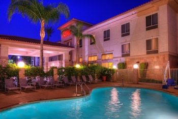 hampton inn and suites ontario