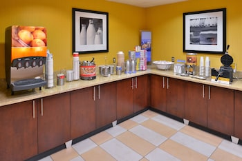 hampton inn and suites ontario