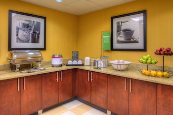 hampton inn and suites ontario