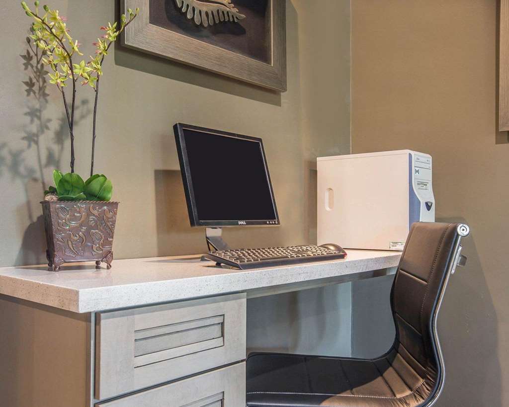 quality inn ontario airport convention center