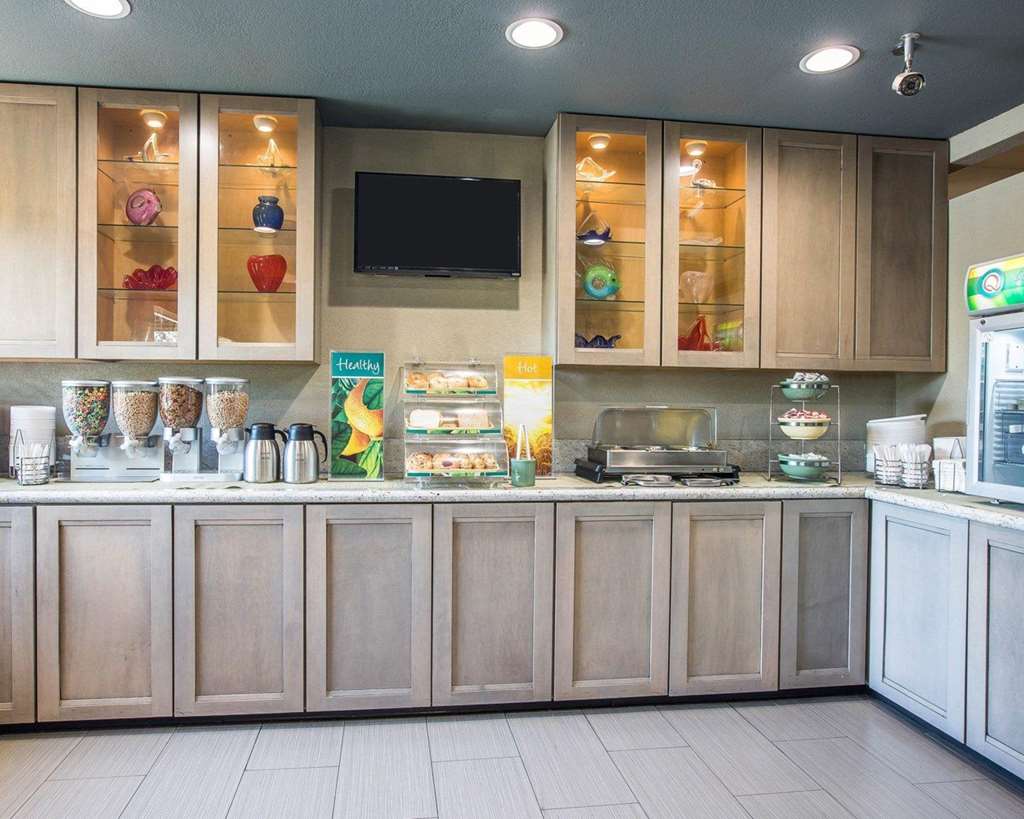 quality inn ontario airport convention center