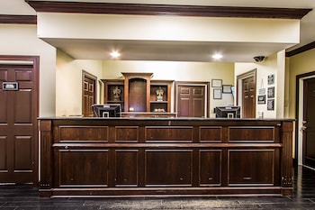 Evangeline Downs Hotel, Ascend Hotel Collection,Louisiana>>Lafayette,3 star