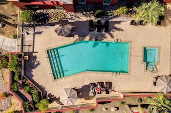 hampton inn and suites palm desert