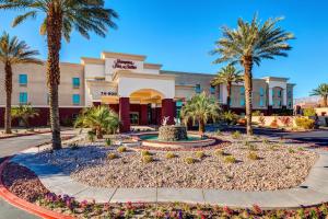 hampton inn and suites palm desert