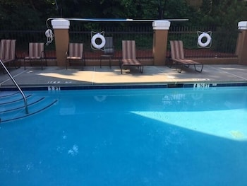 comfort inn and suites peachtree corners