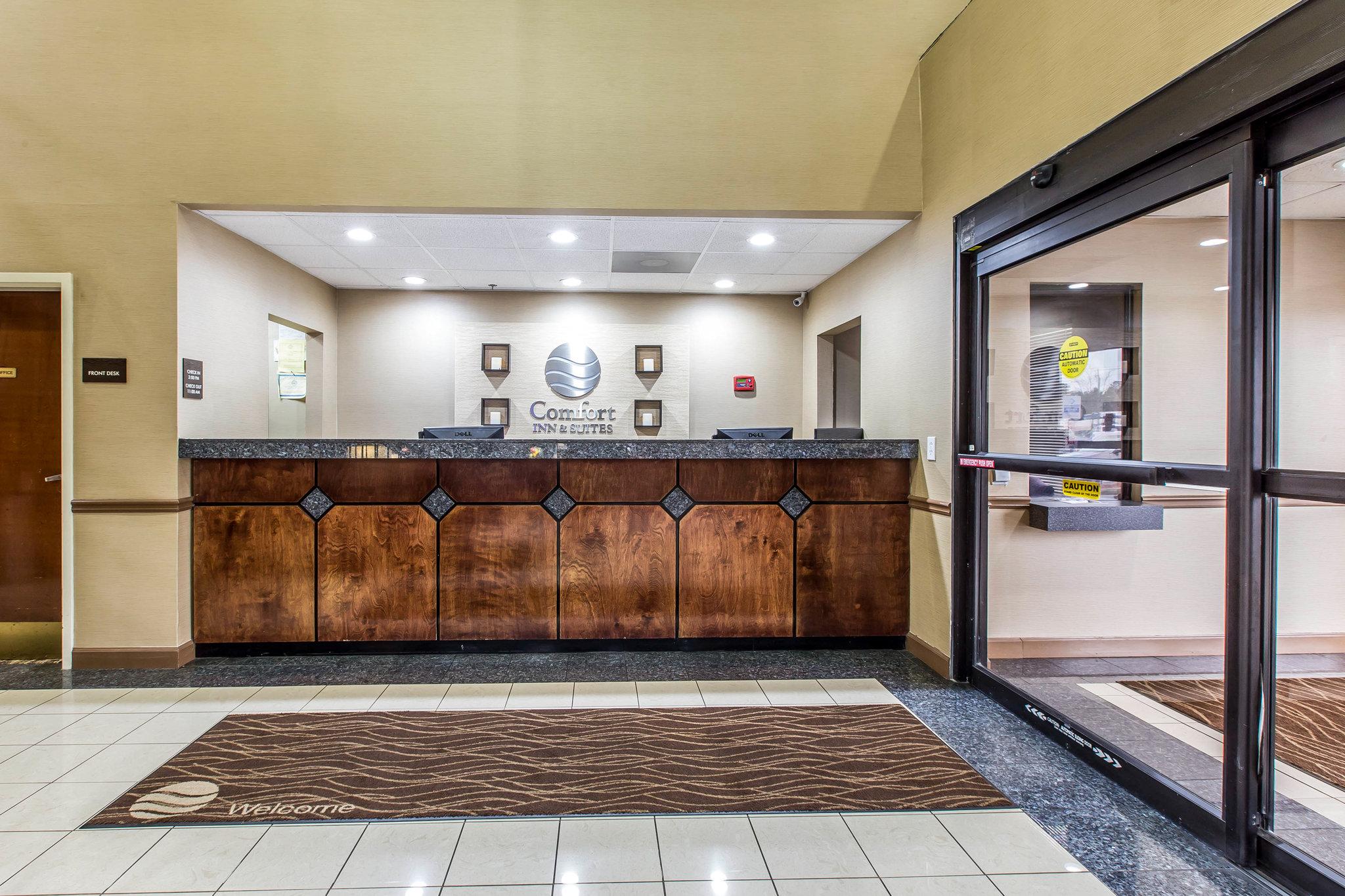 comfort inn and suites peachtree corners