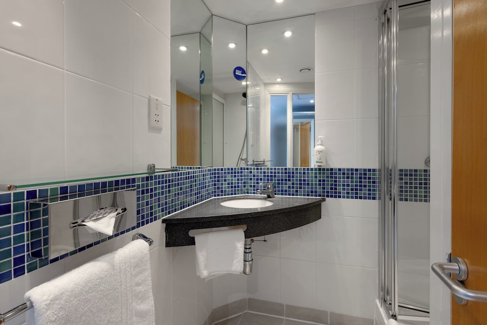 holiday inn express norwich by ihg