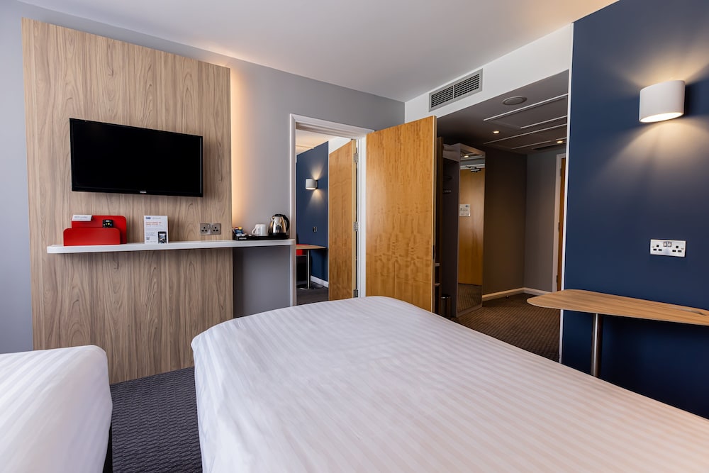 holiday inn express norwich by ihg