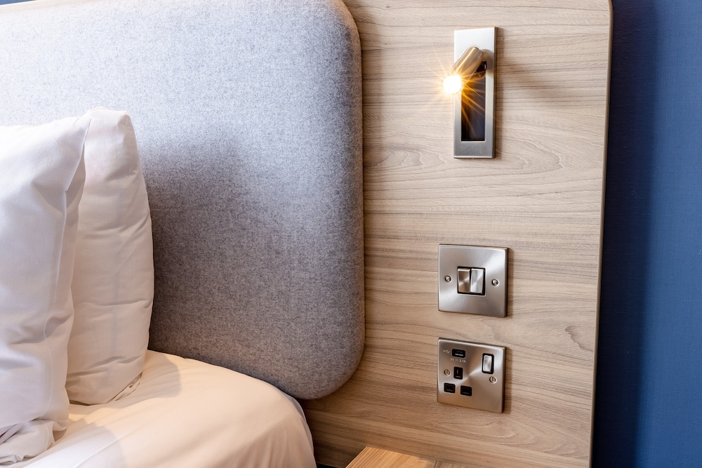 holiday inn express norwich by ihg