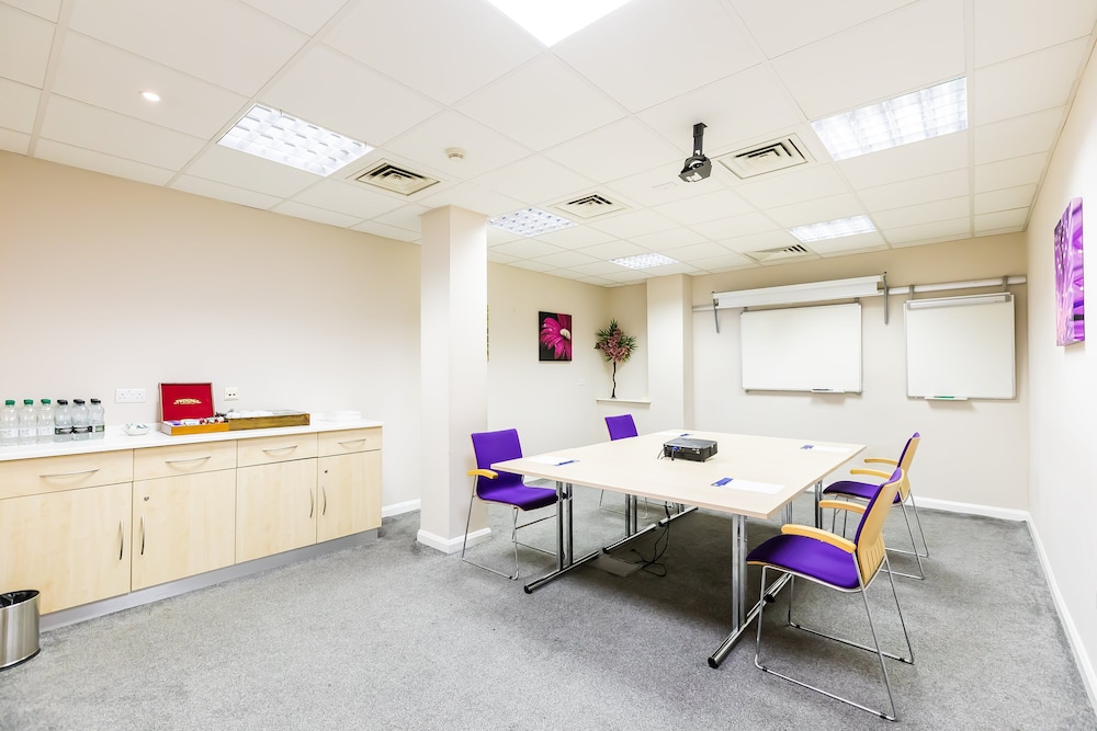 holiday inn express norwich by ihg