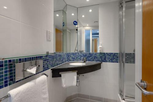 holiday inn express norwich by ihg