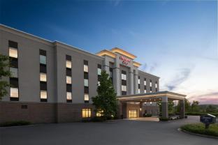 hampton inn fairmont