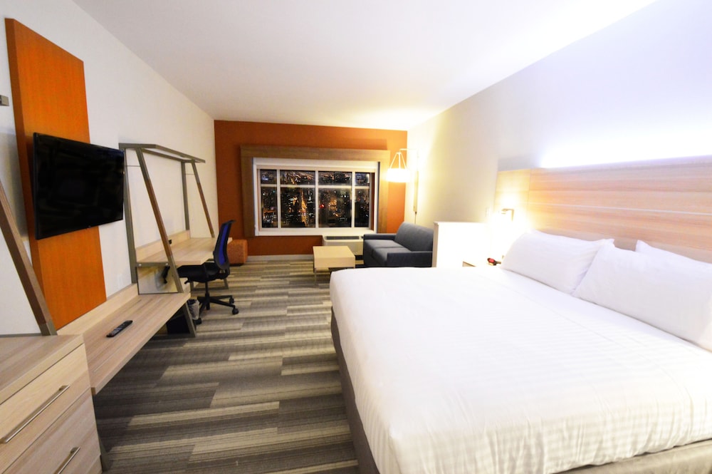 holiday inn express and suites toledo south perrys