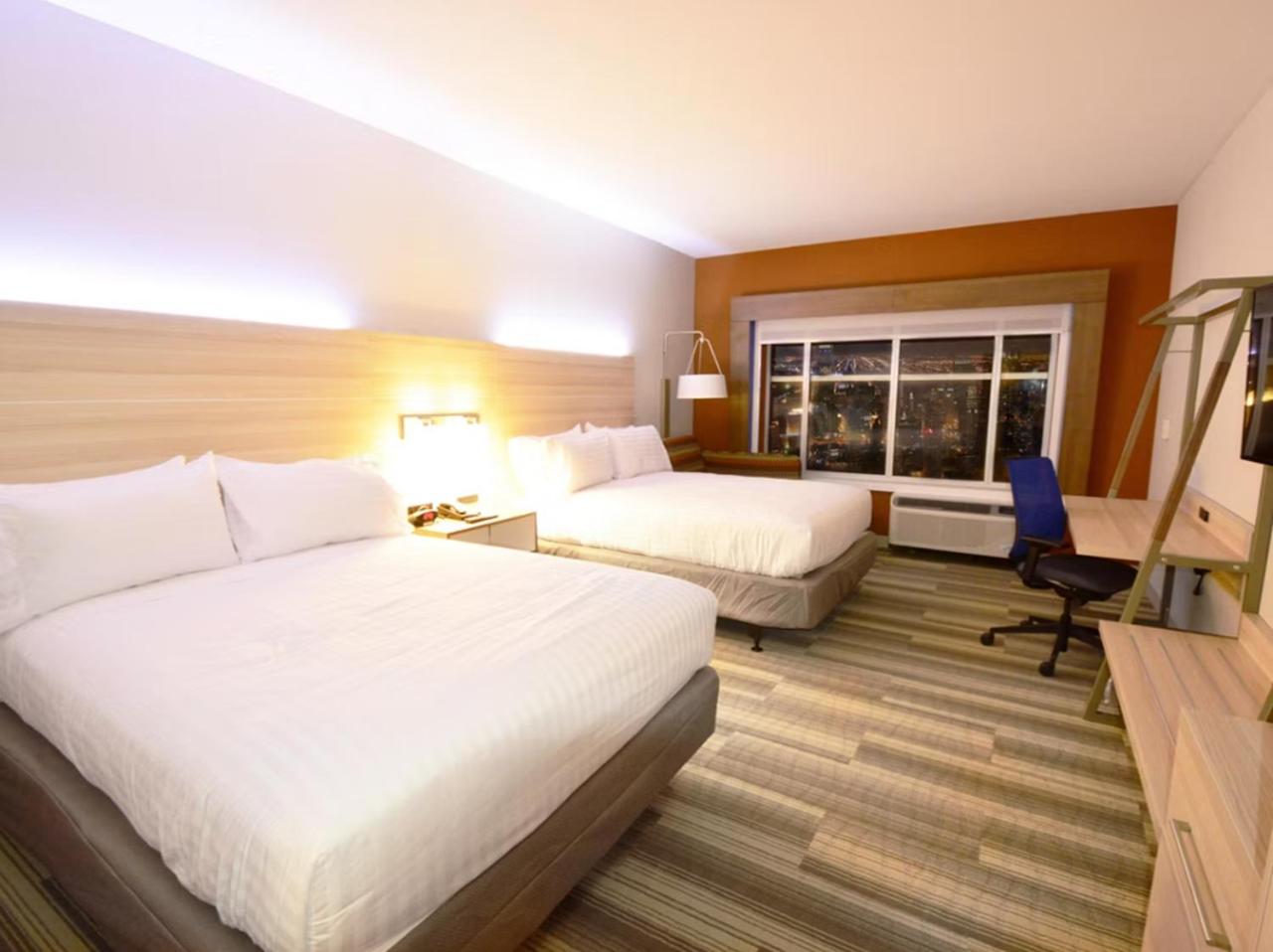 holiday inn express and suites toledo south perrys