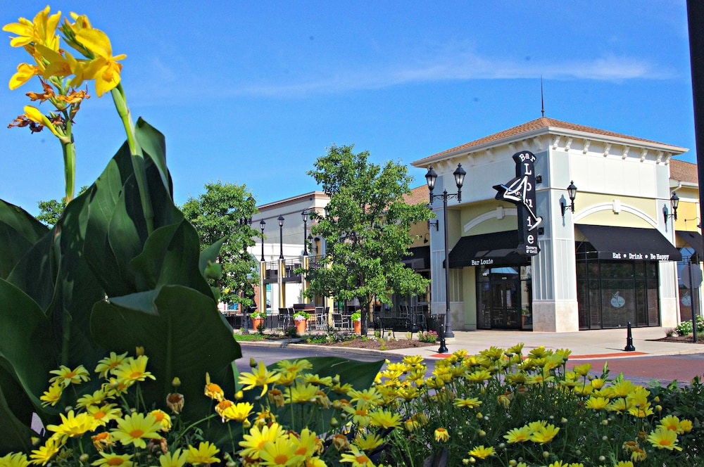 holiday inn express and suites toledo south perrys