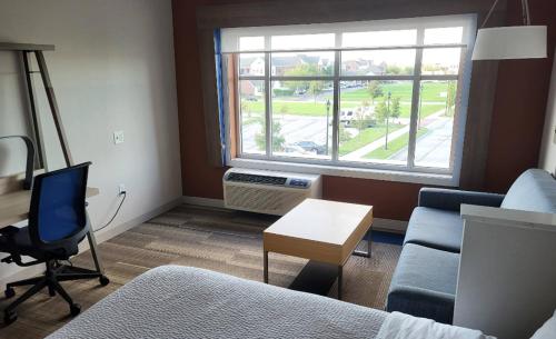 holiday inn express and suites toledo south perrys