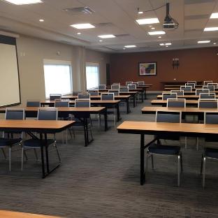 holiday inn express and suites toledo south perrys