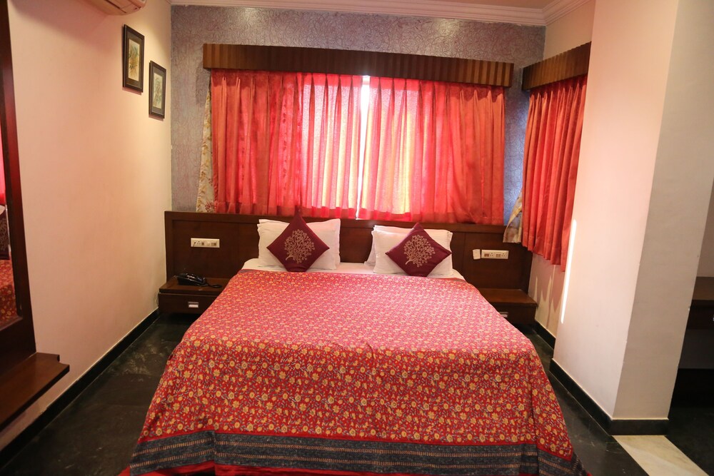 hotel devansh by inspira