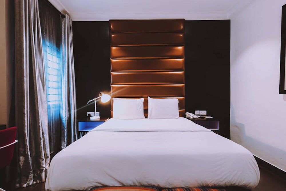 maple hotel