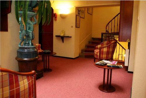 elysee hotel