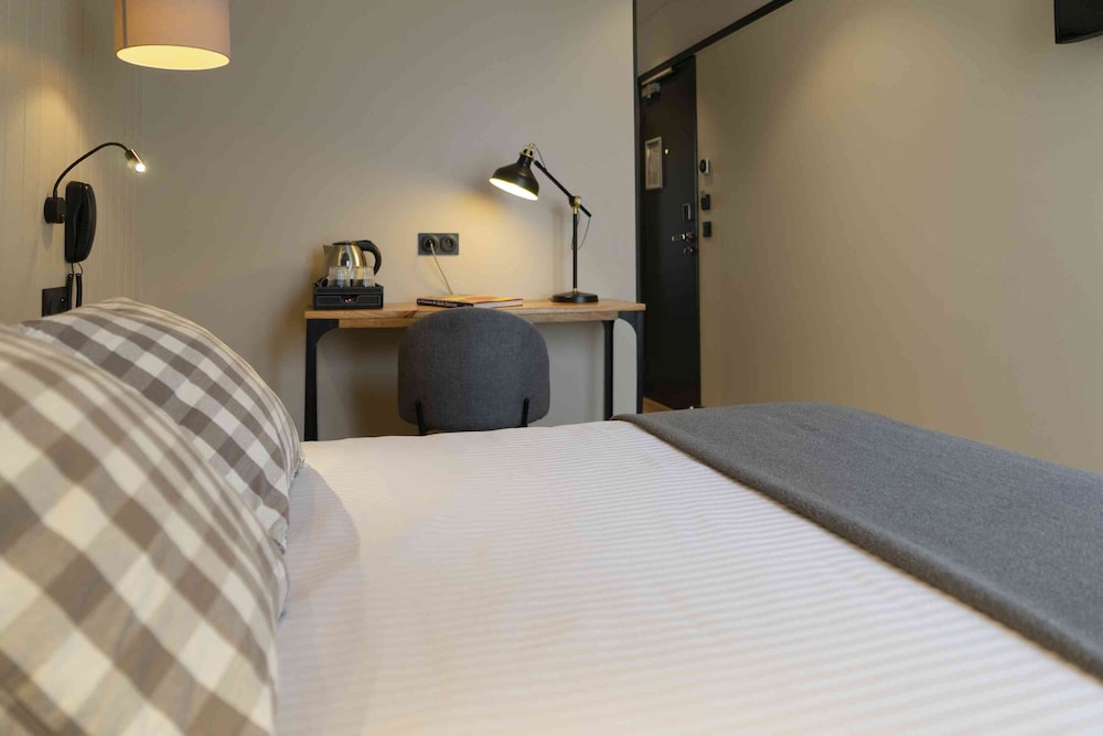 hotel sub
