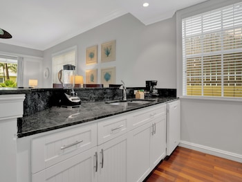 valentines resort and marina