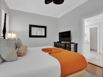 valentines resort and marina