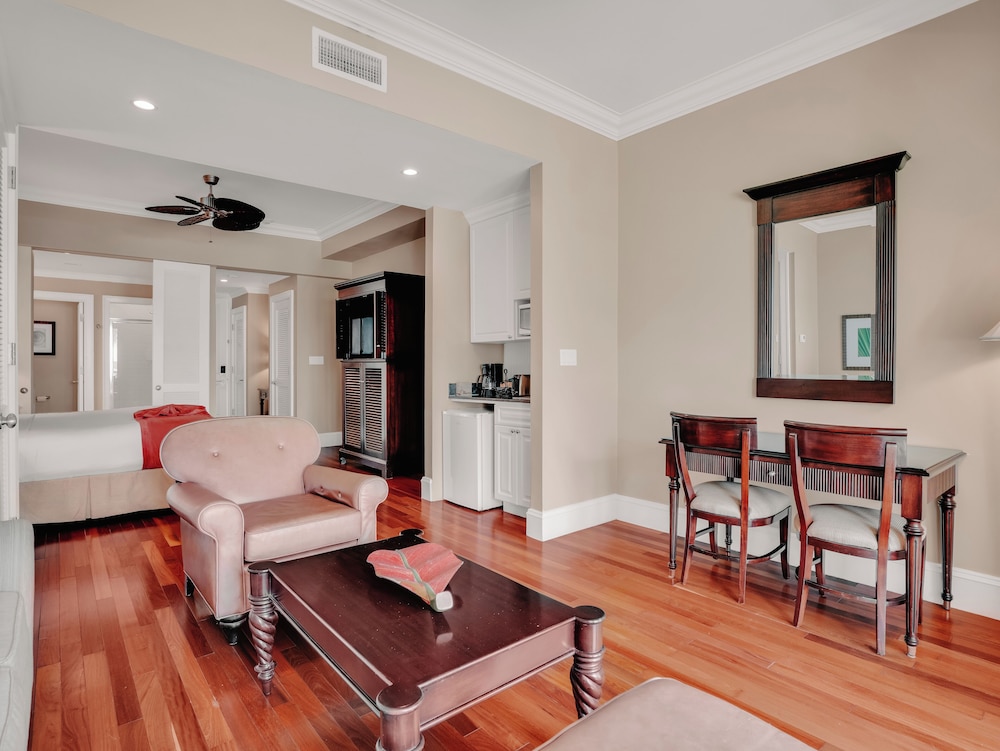 valentines resort and marina