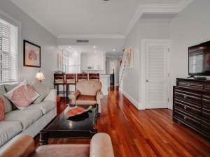 valentines resort and marina