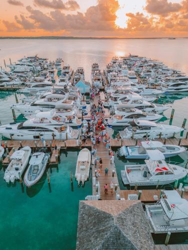 valentines resort and marina