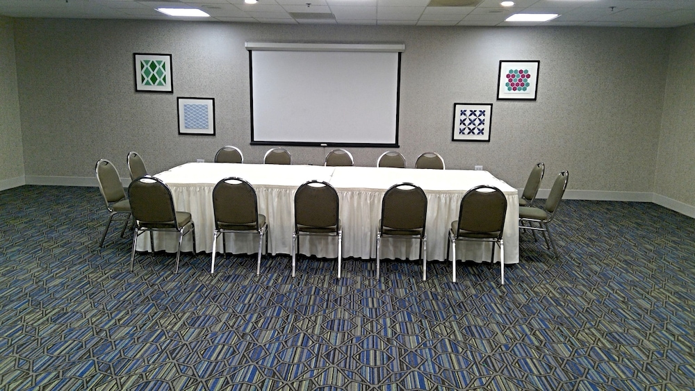 holiday inn express hotel and suites tracy by ihg