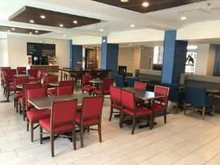 holiday inn express hotel and suites tracy by ihg