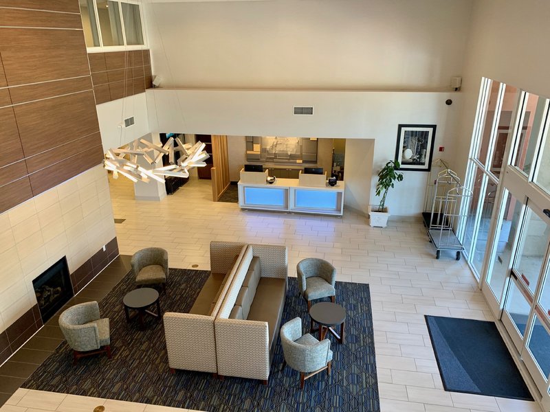 holiday inn express hotel and suites tracy by ihg