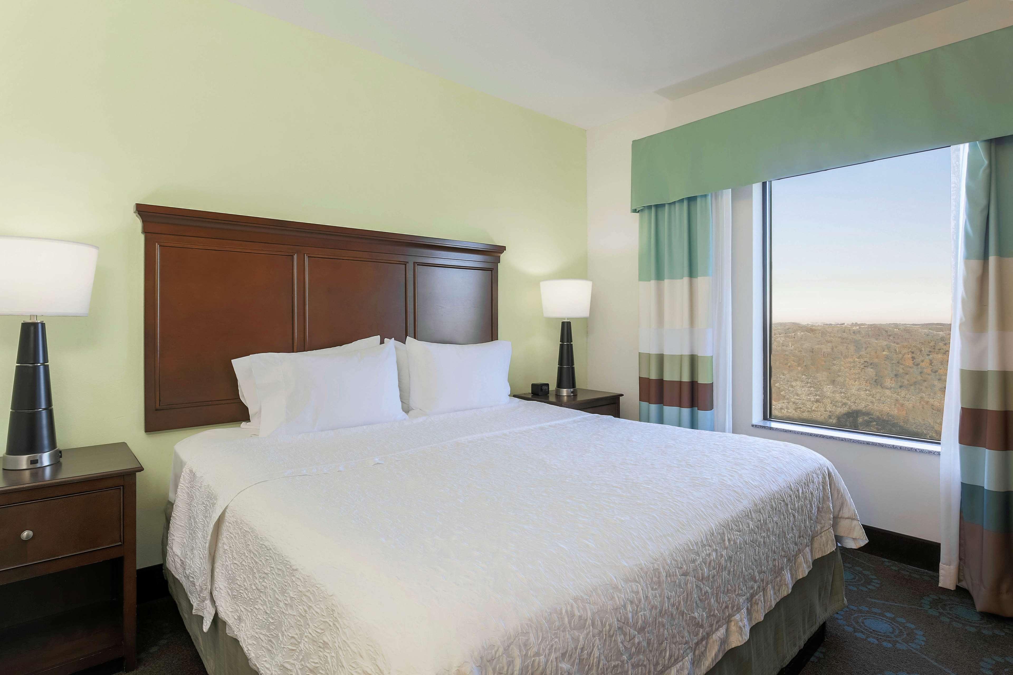 hampton inn and suites wheeling the highlands