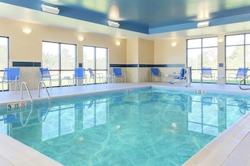 Hampton Inn & Suites Wheeling-The Highlands,Bethany>>Avella,3 star