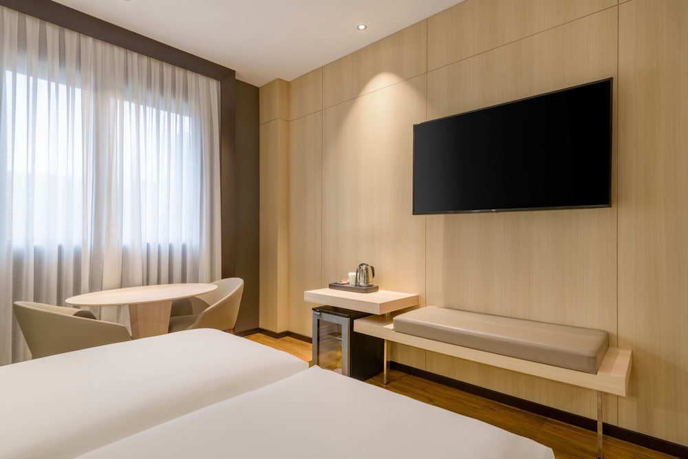 ac hotel valencia by marriott
